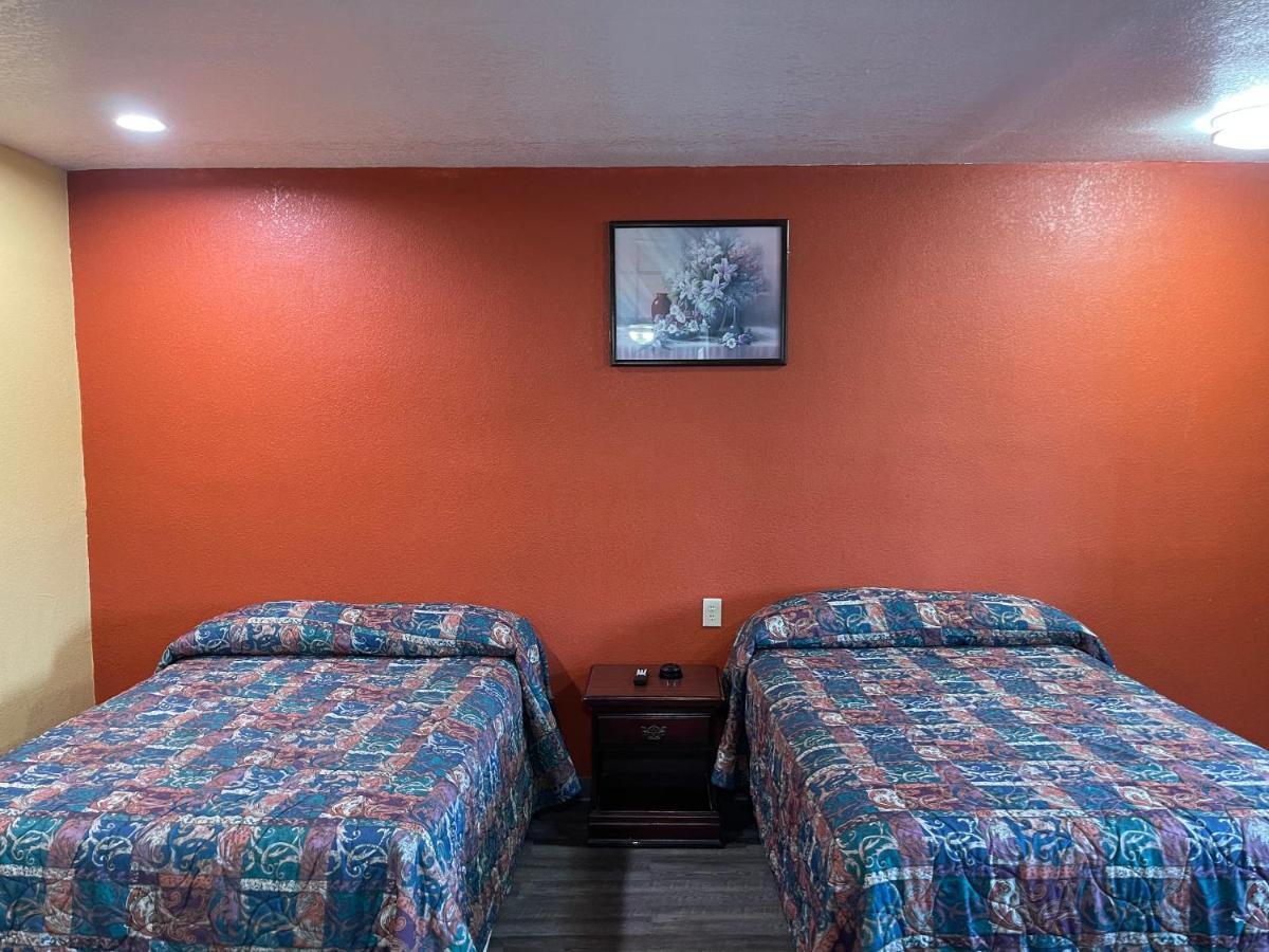 ווילסון Kenwood Court Motel מראה חיצוני תמונה